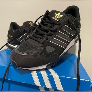 brand new Men’s Adidas sneakers
